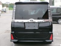ヴォクシー　4WD(外装:横2)