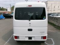 エブリィ　4WD　5AGS車(外装:横2)
