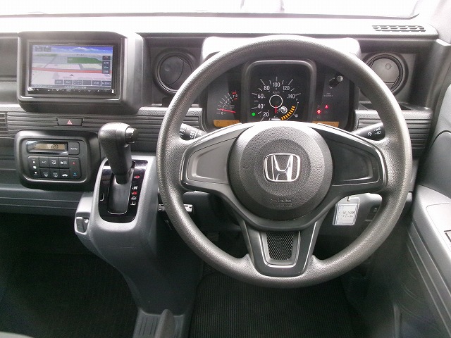 N-VAN　4WD(外装:右前)
