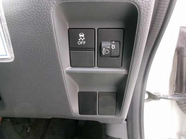 N-VAN　4WD(内装:ナビ)
