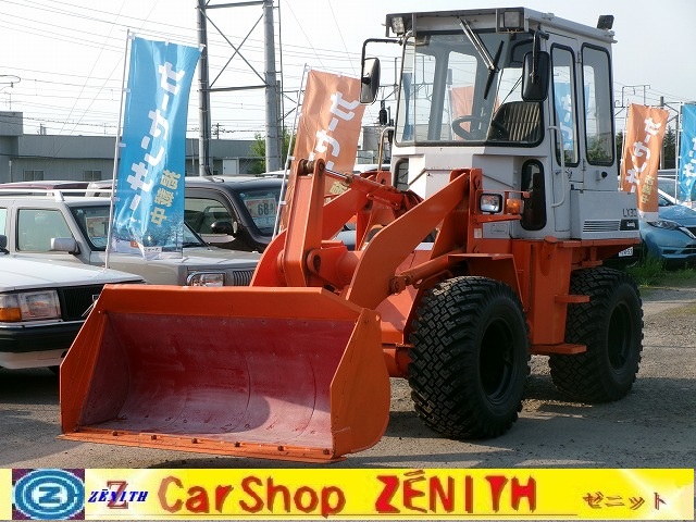 日立建機ホイールローダ　ショベル　4WD