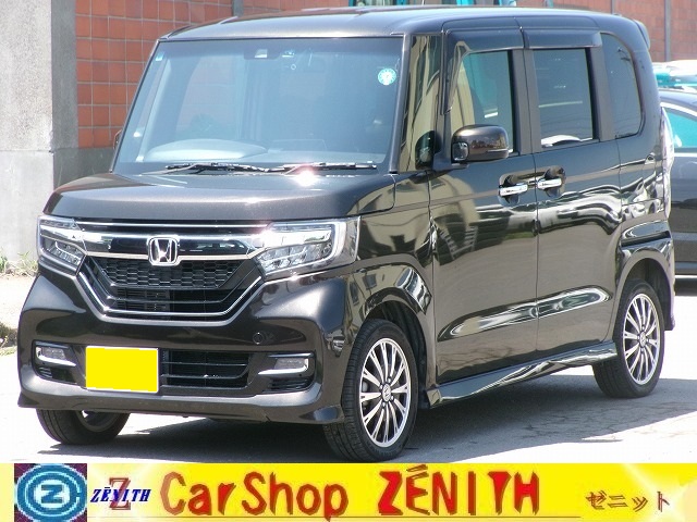 N-BOXカスタム　4WD