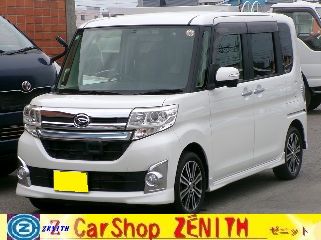 タントカスタム　4WD