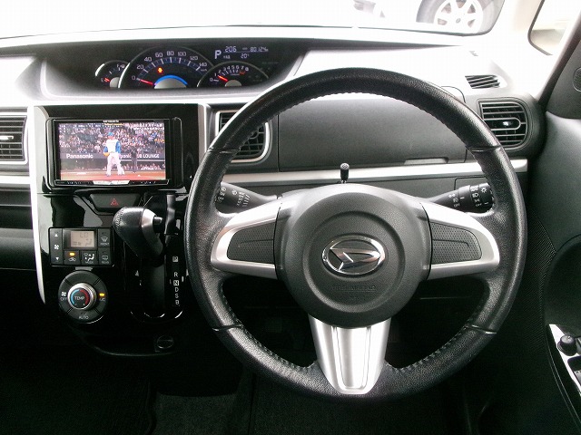 タントカスタム　4WD(外装:右前)