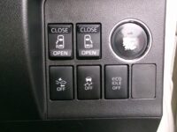 タントカスタム　4WD(内装:ナビ)