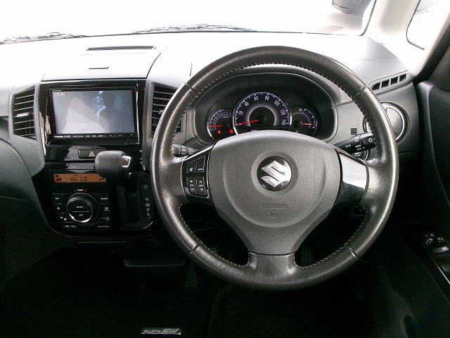 パレットSW　4WD(外装:右前)