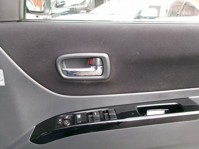 パレットSW　4WD(内装:シフト)