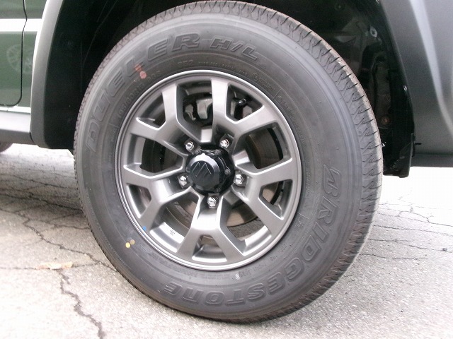 ジムニーノマド 4WD(ホイール:前)