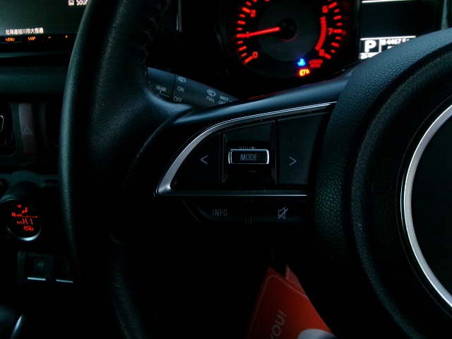 ジムニーシエラ 4WD(内装:ナビ)