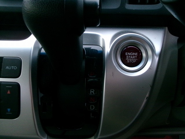 N-WGN　4WD(リアシート)