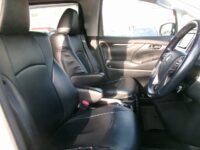 トヨタ　ヴェルファイア　4WD(外装:左前)