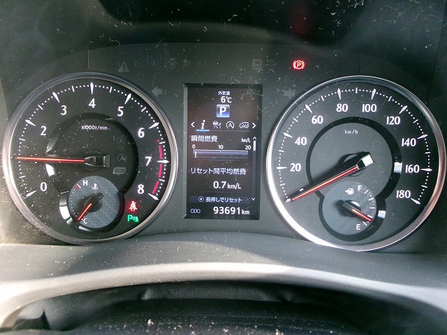 トヨタ　ヴェルファイア　4WD(内装:シフト)