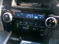 トヨタ　ヴェルファイア　4WD(インパネ全体)