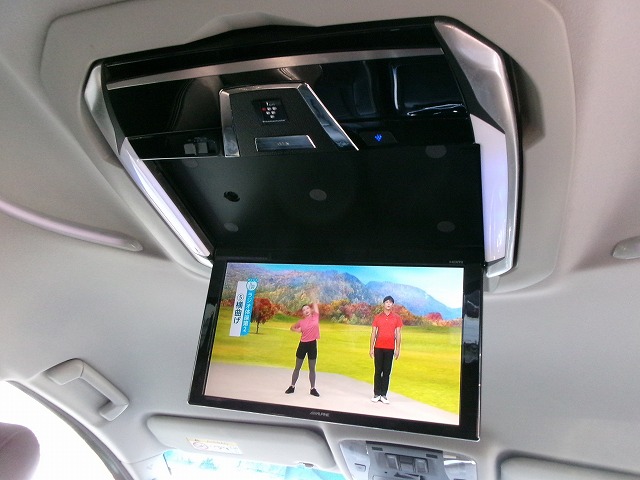 トヨタ　ヴェルファイア　4WD(トランク)