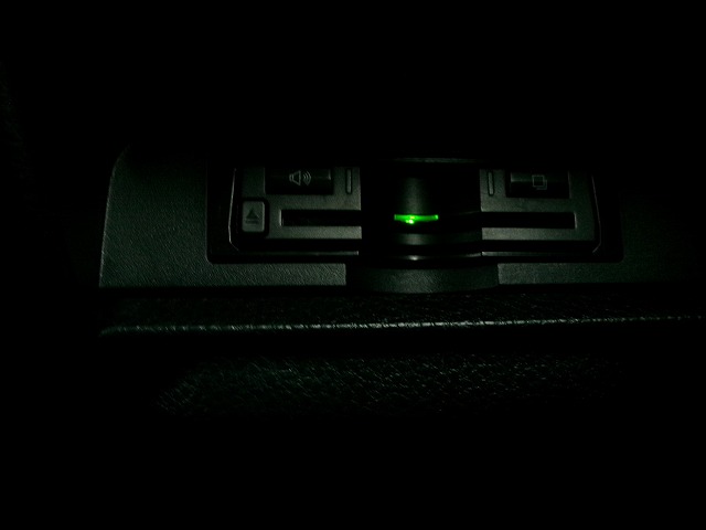 ヴォクシー　4WD(内装:天井)