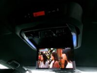 ヴォクシー　4WD(ホイール:前)