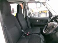 ハイゼットカーゴ　4WD(外装:右前)