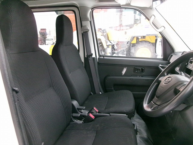 ハイゼットカーゴ　4WD(外装:右前)