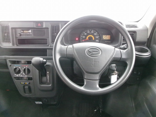 ハイゼットカーゴ　4WD(外装:右後)