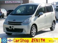 ステラ　4WD(正面)